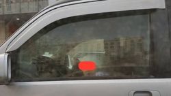 Водитель «Хонды» посадил ребенка на переднее сиденье. Фото Водитель «Хонды» посадил ребенка на переднее сиденье. Фото