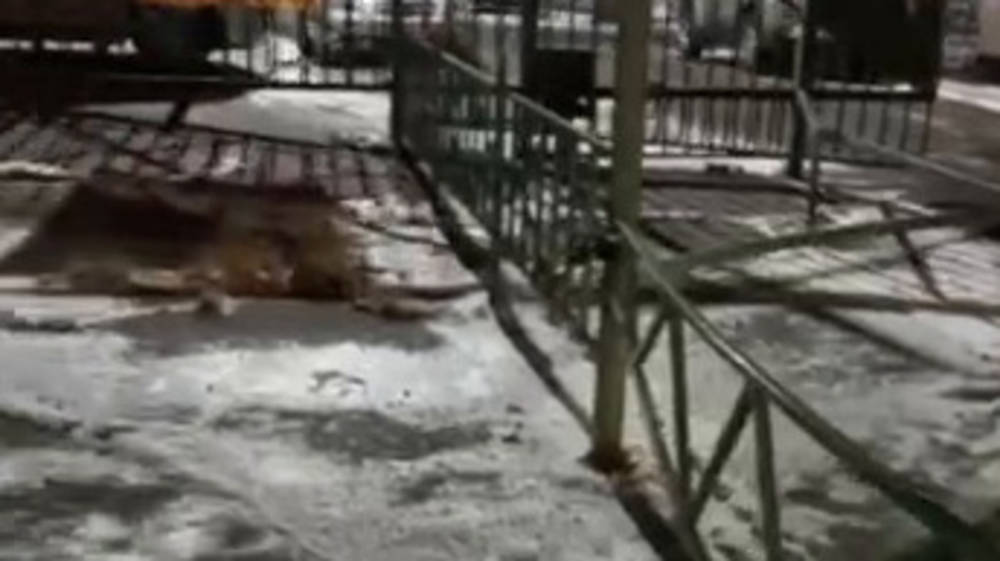 На Советской-Токтогула огородили парковку. Законно ли? Видео горожанина