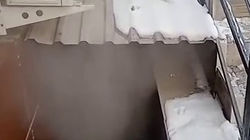 В Джале прорвало трубу, Бишкектеплоэнерго устранило аварию. Видео