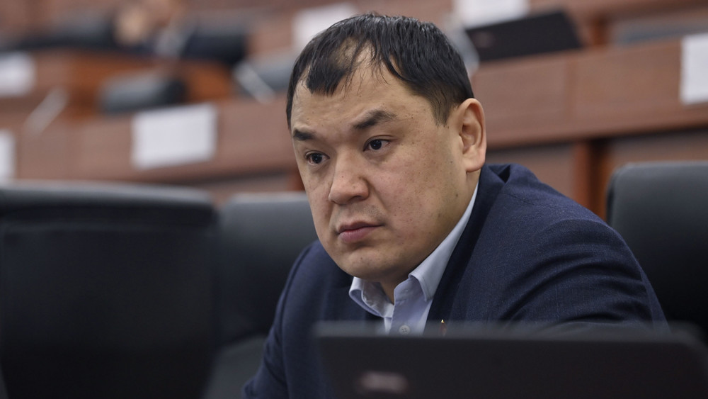 Улан Бакасов