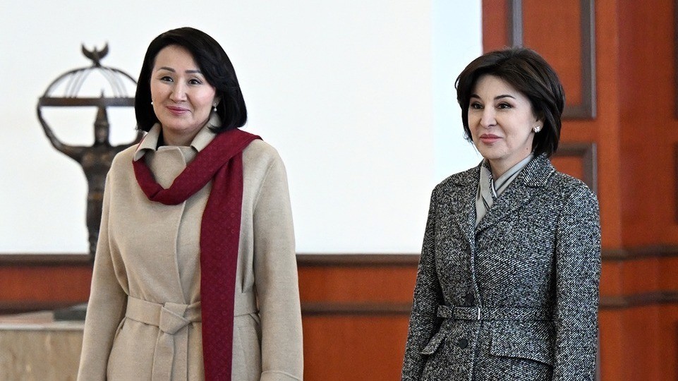 Айгүл Жапарова жана Зироатхон Хошимова