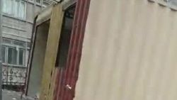 Законно ли в мкр Учкун ставят павильон? Видео горожанки