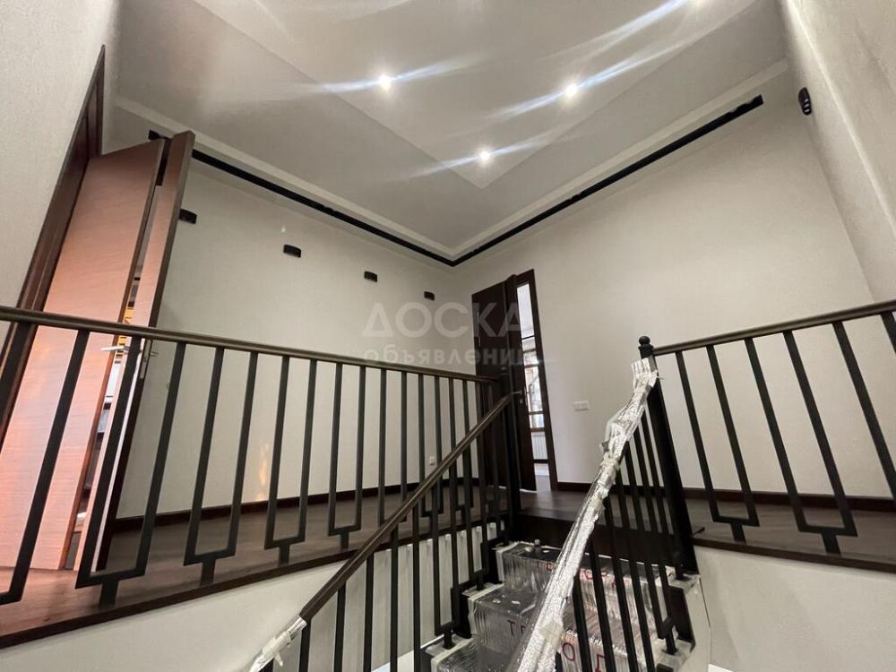 Сдаю 5-комнатную квартиру, 230кв. м., этаж - 10/10, уметалиева рыскулова.