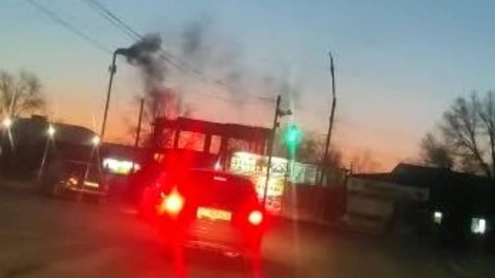 Дым из бани «Элнур». Видео горожанина