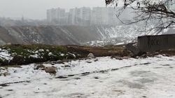 Звуки взрывов в карьере в 11 мкр. Что происходит? Видео горожанина