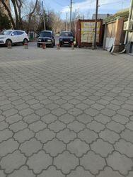На Ахунбаева-Предгорный дорогу превратили в частную стоянку, - горожанин