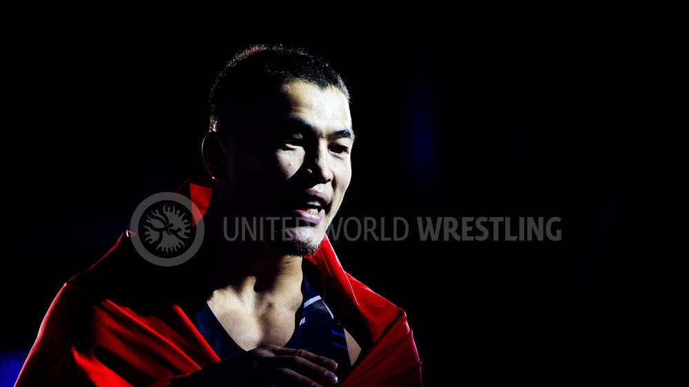 Акжол Махмудов