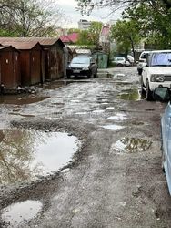 Во дворе