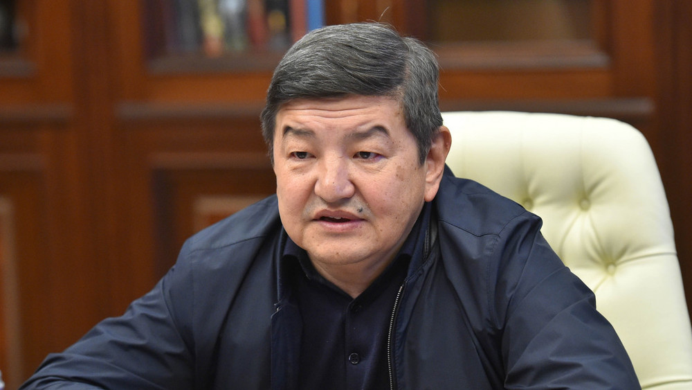 председатель кабмина Акылбек Жапаров