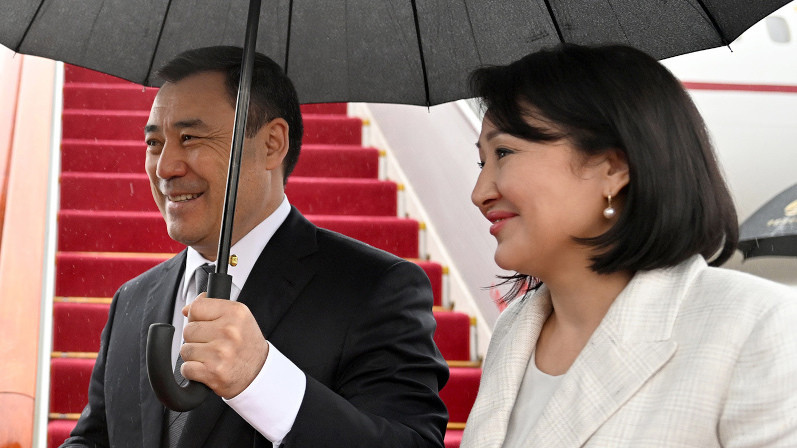 Президент Садыр Жапаров и первая леди Айгуль Жапарова