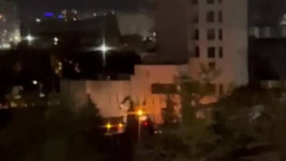 В час ночи возле Ак-Кеме проводят ремонтные работы. Видео