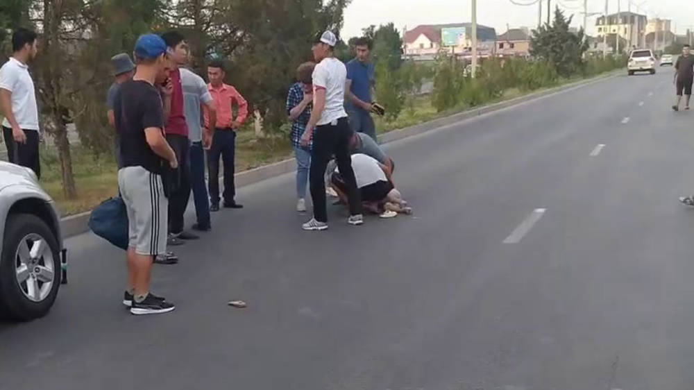 На Южной магистрали «Тойота» сбила мальчика на самокате. Видео с места ДТП