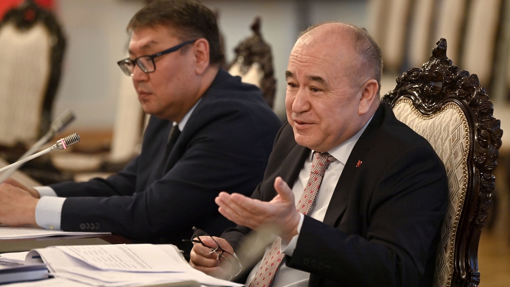 Өмүрбек Текебаев