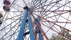 Заброшенные аттракционы в парке им.Ататюрка. Фото