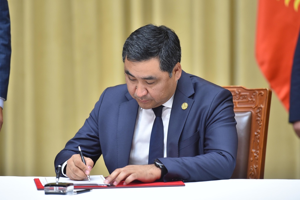 министр экономики и коммерции Данияр Амангельдиев