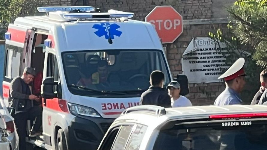 "Блондер Паб" ресторанынын алды