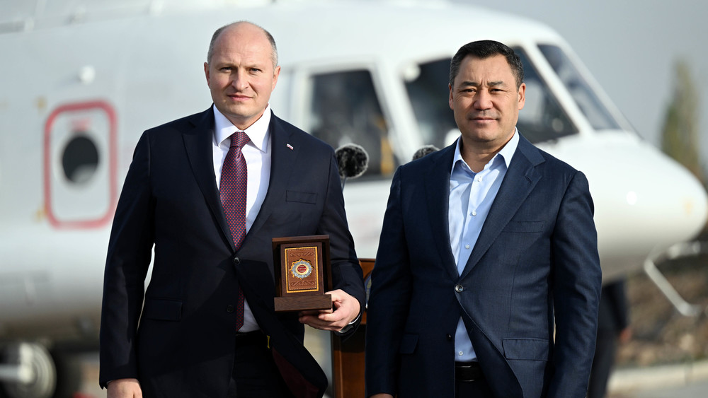 Садыр Жапаров,  Александр Куренков