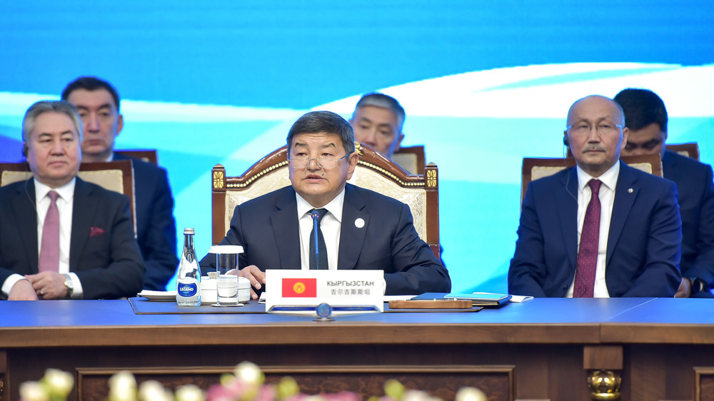 Глава Кабмина Акылбек Жапаров