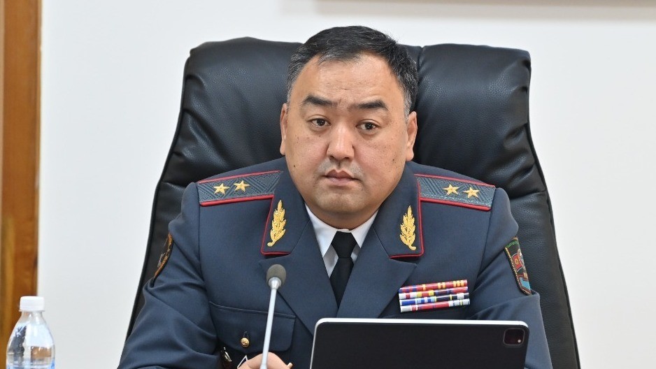 Ички иштер министри У.Ниязбеков