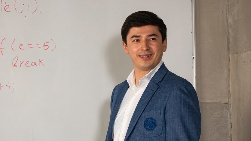 Ахрор Иминов