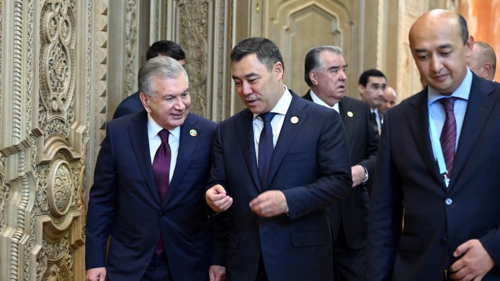 Президент Узбекистана Шавкат Мирзиеев и президент Кыргызстана Садыр Жапаров