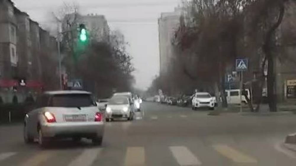«Ист» не пропустил пешехода на «зебре». Видео