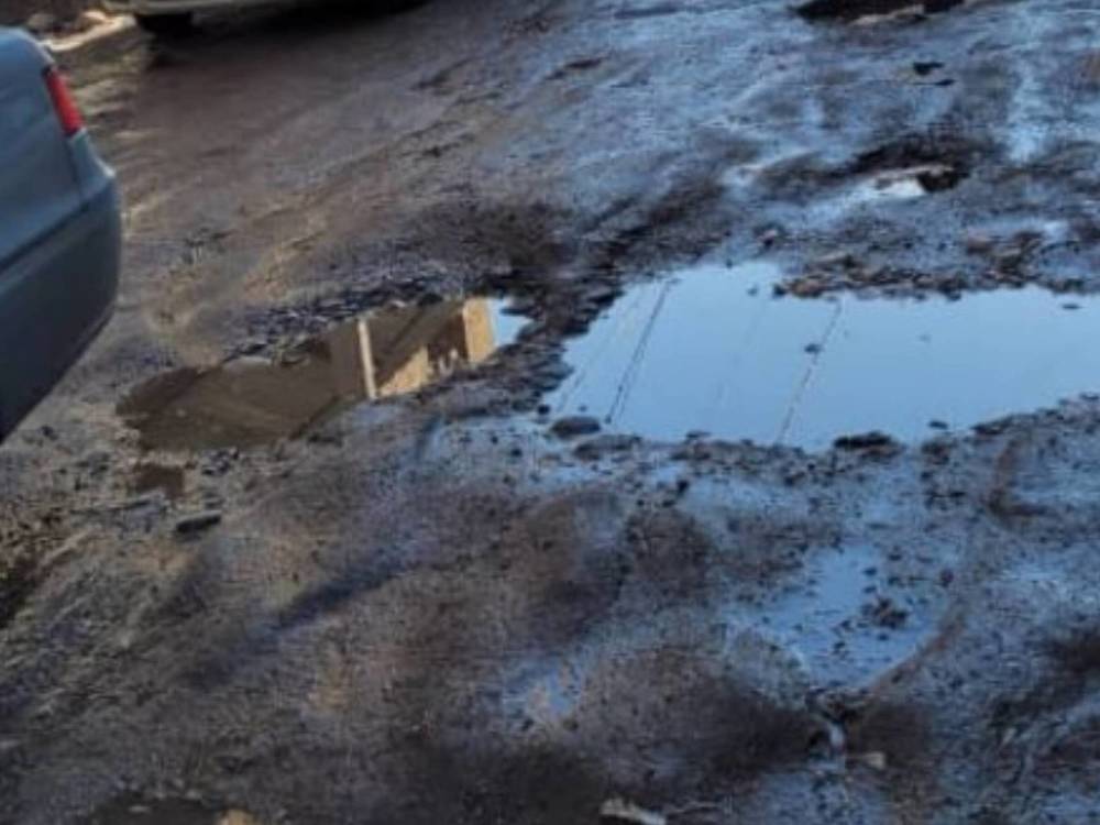 Горожанин жалуется, что стройфирма разбивает дороги