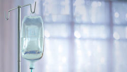 Почему в поликлиниках нельзя делать уколы и ставить капельницу? - горожанка