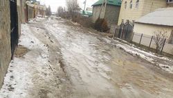 «Мучение для жильцов». Горожанин жалуется на состояние дороги в Арча-Бешике. Фото