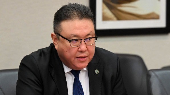 Алмаз Исанов