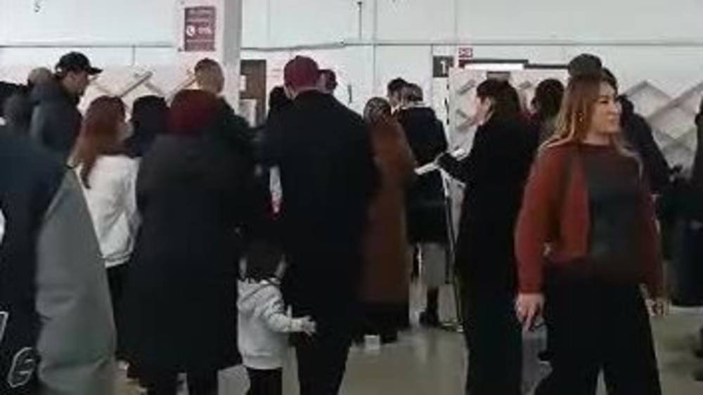 В Минцифре рассказали, почему в ЦОНе в 12 мкр были очереди