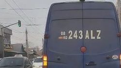 Бус повернул в неположенном месте на Гагарина. Видео