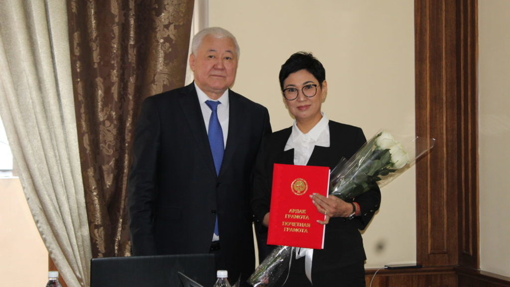 Судья Аламединского районного суда Чуйской области Сатарова Айнура Мелисовна