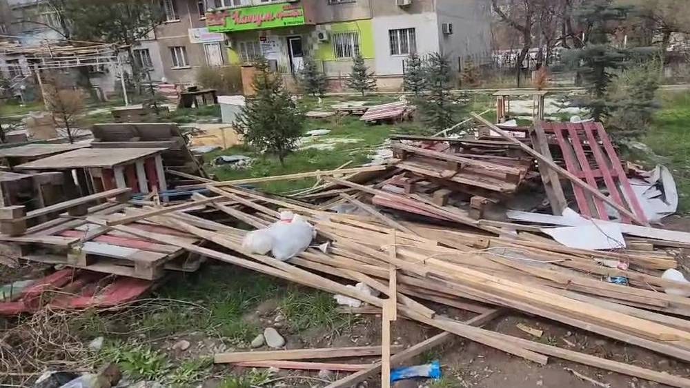 Свалка строймусора на Тыныстанова-Горького. Видео горожанина