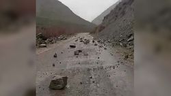 В ущелье Чон-Кемин произошел камнепад. Видео