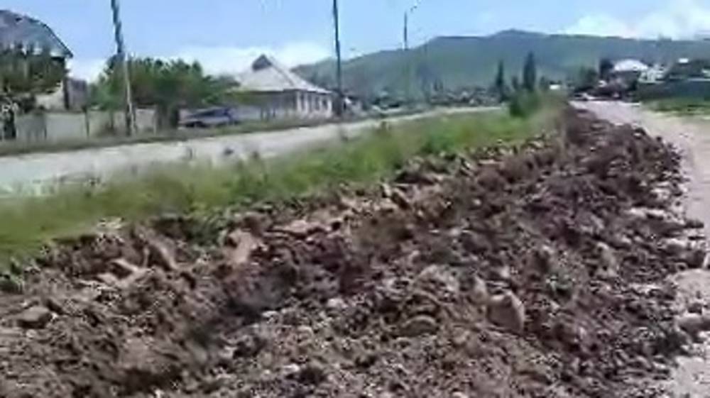 Зачем перекопали дорогу по ул.Чортекова? Видео горожанина