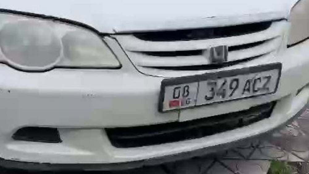 «Одиссей» припарковали на «зебре» на Гагарина. Видео