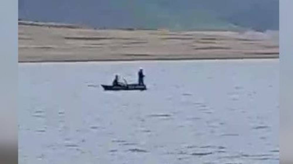 Жители Токтогульского района жалуются на браконьеров и синтетические сети в водохранилище