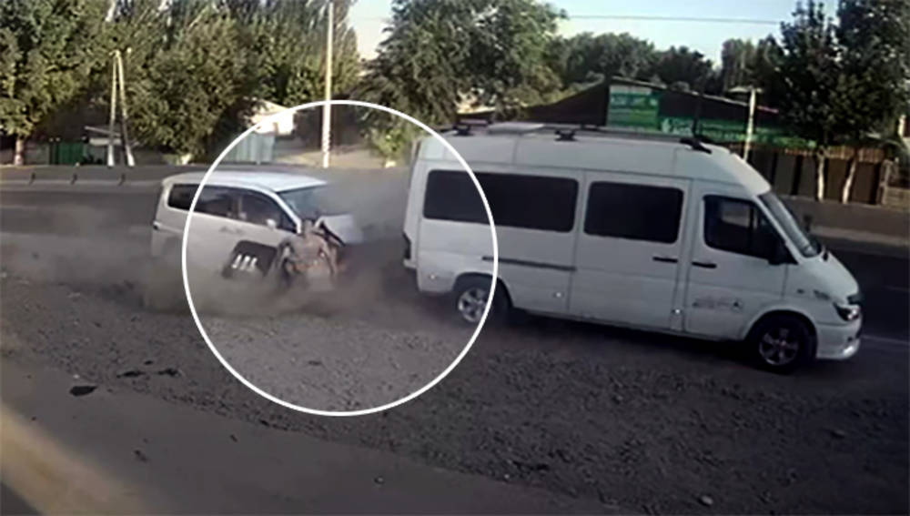 УОБДД Чуй рассказали подробности ДТП в Садовом, в котором мужчину раздавило между «Спринтером» и легковушкой