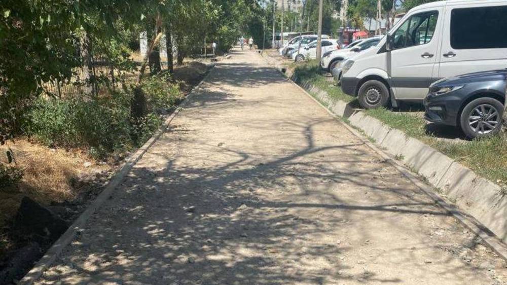 Ремонт тротуара по Суюмбаева закончат до конца июля, - мэрия