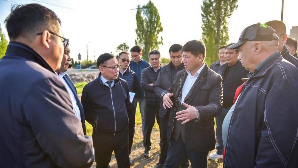 Житель мкр Улан просят нанести «зебру» на ул.7 Апреля. Видео