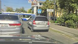 Водитель Honda ехал по велодорожке, - горожанин