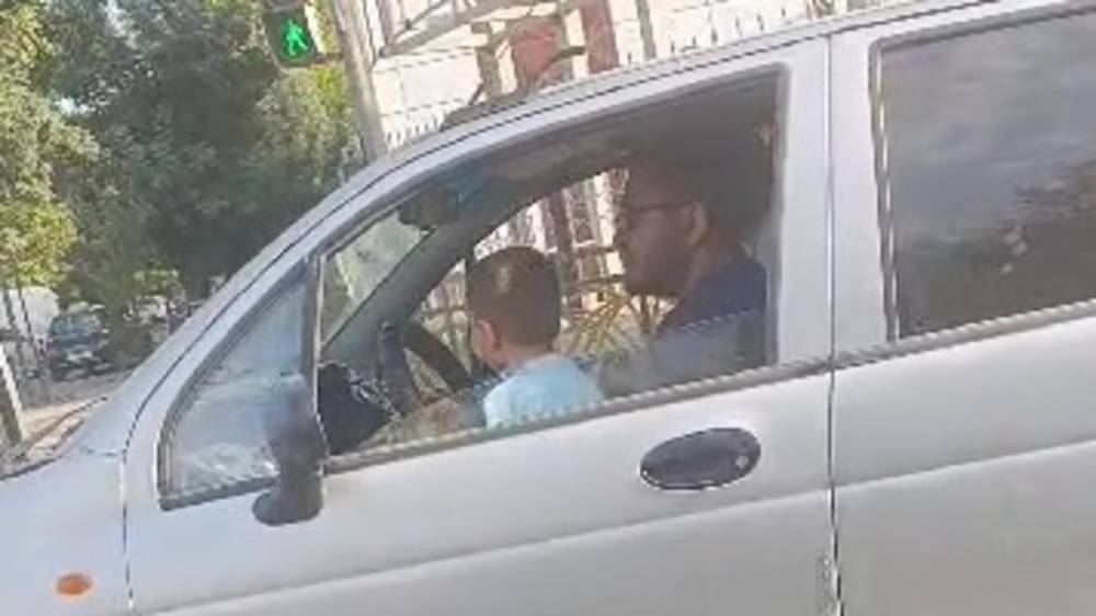 Водитель Daewoo Matiz в городе Ош взял за руль ребенка, - горожанин