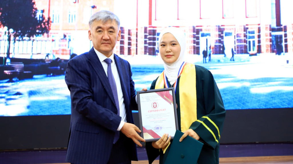 С ректором ОшГУ Кудайберди Кожобековым