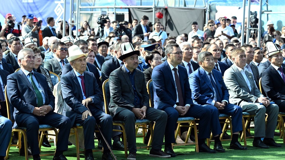 Суйунбек Касмамбетов, Апас Джумагулов, Нурланбек Шакиев, Садыр Жапаров, Акылбек Жапаров