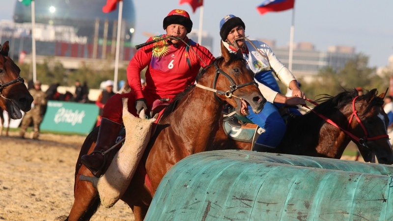 Trans-guruh seks porno onlayn tomosha qiling Mushukni pirsing qiladi