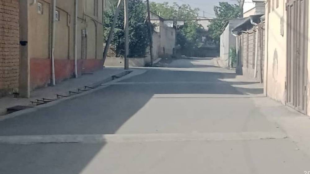 На 57-й улице в Оше нет тротуаров, а лежачие полицейские слишком высокие, - горожанин