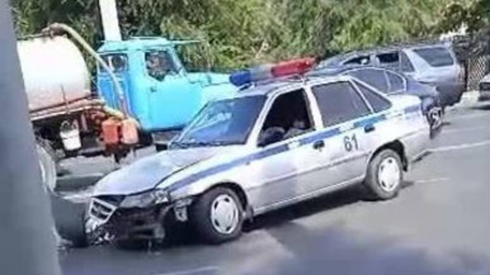 Патрульная машина попала в ДТП на Ахунбаева. Подробности аварии