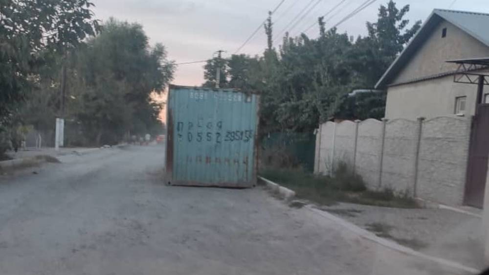 Контейнер на ул.Тулебердиева демонтируют в ближайшее время, - мэрия