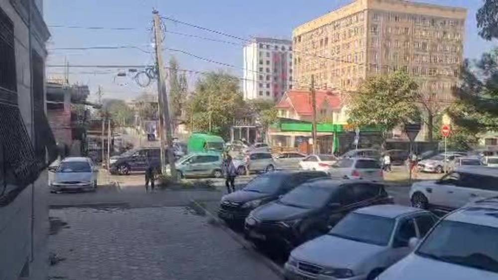 Очередное ДТП на Уметалиева-Рыскулова. Видео с места аварии
